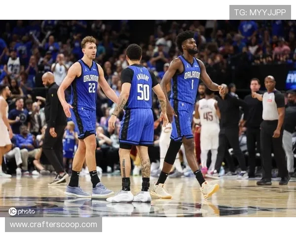 班凯罗砍32+7+6携瓦格纳26+8助魔术赛季横扫黄蜂取胜