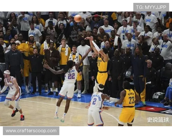 豪门对决最后时刻三分绝杀瞬间引爆全场球迷震撼狂热欢呼怒吼沸腾